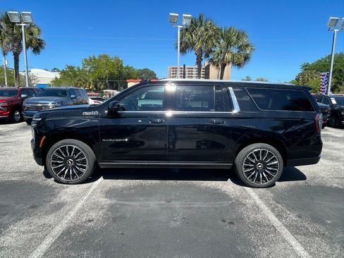 New 2026 Chevrolet Suburban High Country AWD/4WD image 4