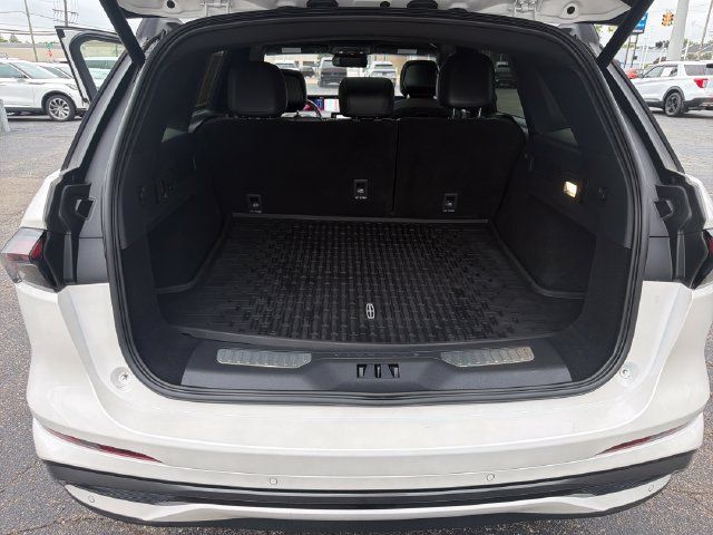Certified 2024 Lincoln Nautilus Reserve w/ Equipment Group 202A AWD/4WD image 26
