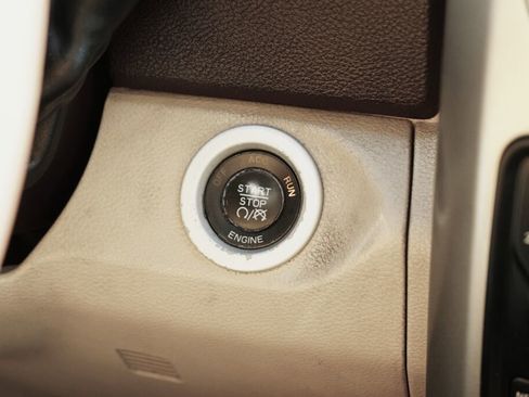 Used 2014 RAM 2500 Laramie w/ Protection Group image 25