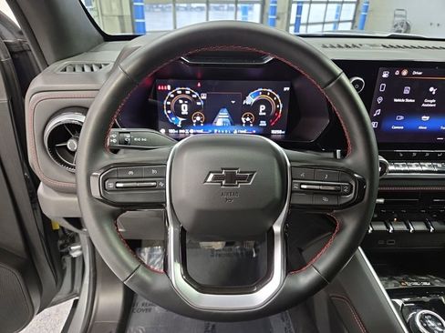 Used 2024 Chevrolet Colorado Z71 w/ Z71 Convenience Package 2 image 12