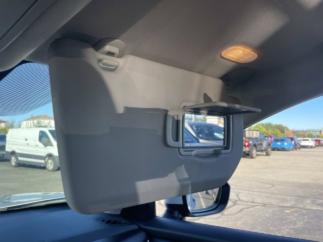 Used 2025 Nissan Rogue SV AWD/4WD image 33