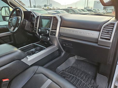 Used 2019 Ford F250 Platinum w/ Platinum Ultimate Package image 34