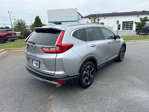 Used 2019 Honda CR-V Touring image 6