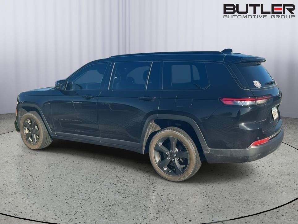 Used 2024 Jeep Grand Cherokee L Limited w/ Black Appearance Package RWD image 2