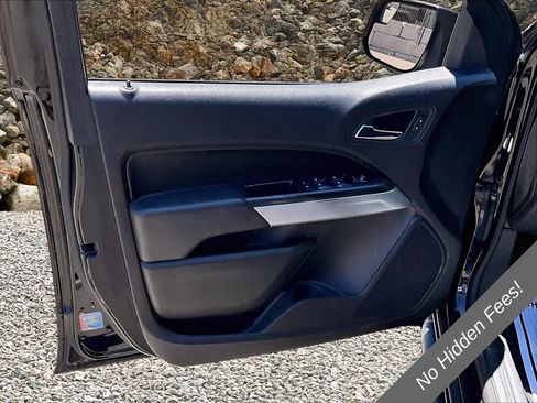 Used 2018 Chevrolet Colorado LT w/ LT Convenience Package AWD/4WD image 19