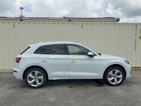 Used 2022 Audi Q5 2.0T Premium Plus AWD/4WD image 2