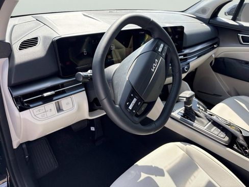 New 2026 Kia Sportage EX FWD image 23