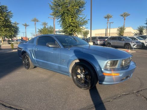 Used 2006 Ford Mustang GT image 3