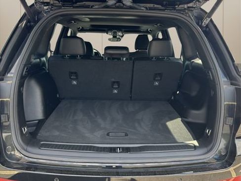 Used 2023 Jeep Grand Cherokee Altitude image 5