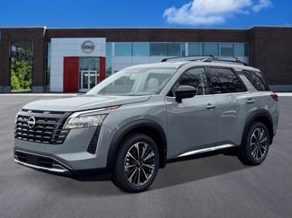 New 2026 Nissan Pathfinder Platinum w/ Lighting Package AWD/4WD video 1