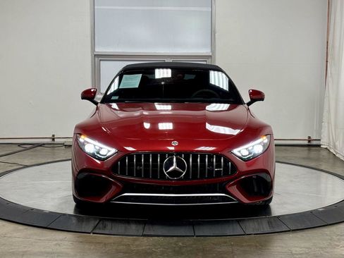 Used 2022 Mercedes-Benz SL 55 AMG 4MATIC w/ Driver Assistance Package image 12