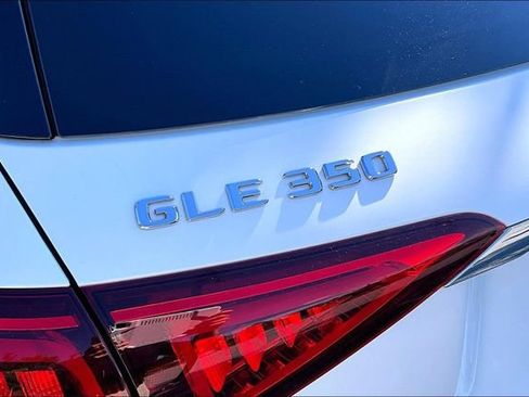 Used 2021 Mercedes-Benz GLE 350 4MATIC image 27
