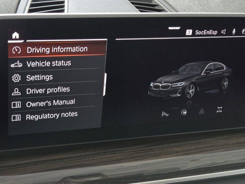 Used 2023 BMW 530i w/ Convenience Package image 32