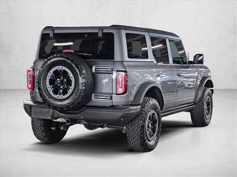 Used 2022 Ford Bronco Badlands image 5