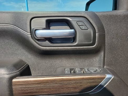Used 2021 Chevrolet Silverado 1500 LT Trail Boss w/ Convenience Package II AWD/4WD image 14