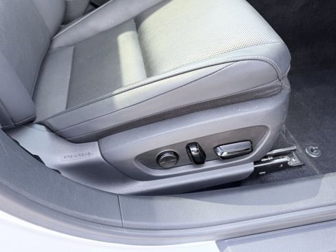 Used 2022 Lexus ES 250 w/ Premium Package image 52