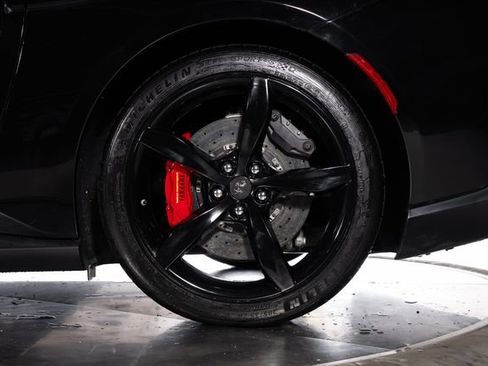 Used 2019 Ferrari Portofino RWD image 19