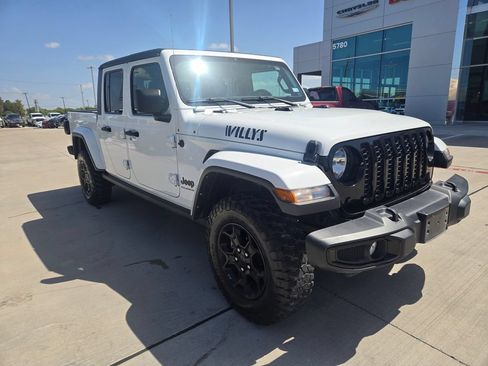 Used 2023 Jeep Gladiator Sport AWD/4WD image 1