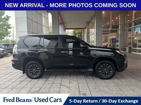 Used 2020 Lexus GX 460 Premium w/ Premium Package AWD/4WD image 2