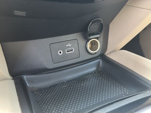 Used 2019 Nissan Rogue SV FWD image 42