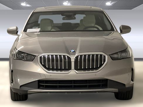 New 2026 BMW 530i image 5