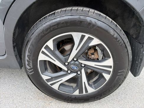 Used 2024 Subaru Crosstrek 2.0i Premium AWD/4WD image 11
