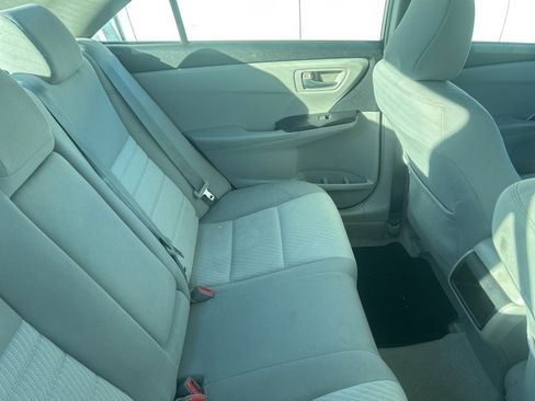Used 2015 Toyota Camry LE image 4
