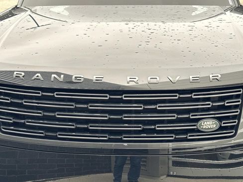 Certified 2023 Land Rover Range Rover SE AWD/4WD image 11
