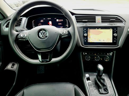 Used 2021 Volkswagen Tiguan SEL w/ 3-Row Tiguan MDO Package FWD image 10