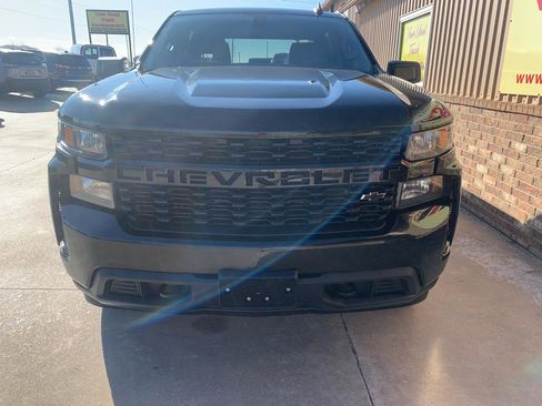 Used 2021 Chevrolet Silverado 1500 Custom w/ LPO, Dark Essentials Package image 7