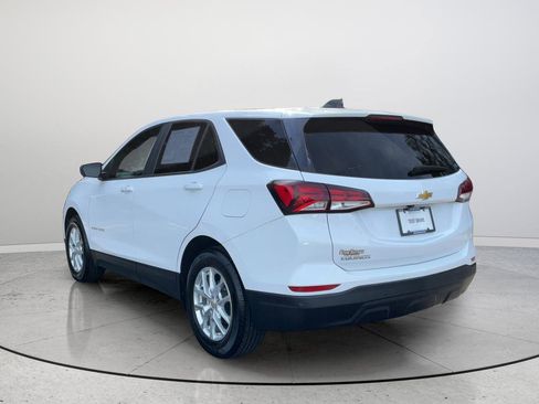 Used 2024 Chevrolet Equinox LS w/ LS Convenience Package FWD image 9