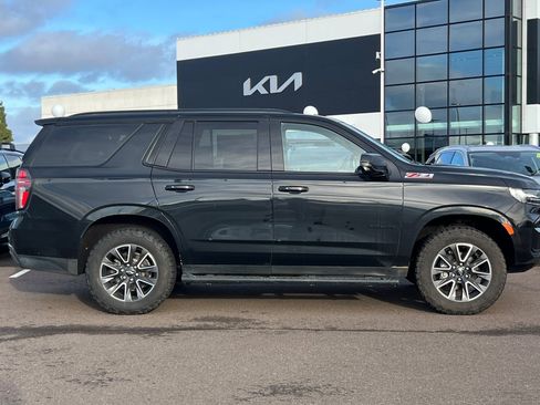 Used 2021 Chevrolet Tahoe Z71 image 3