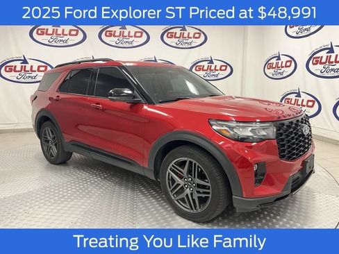 Used 2025 Ford Explorer ST w/ Sun And Sound Package AWD/4WD image 1