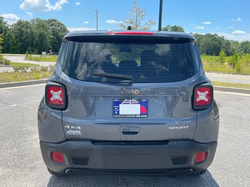 Certified 2022 Jeep Renegade Sport AWD/4WD image 19