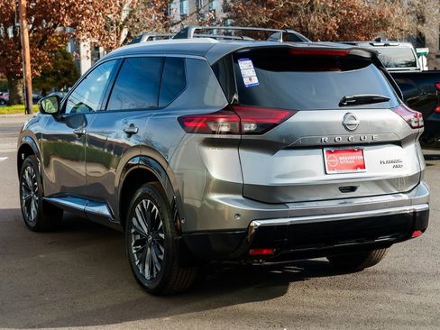 New 2026 Nissan Rogue Platinum image 4