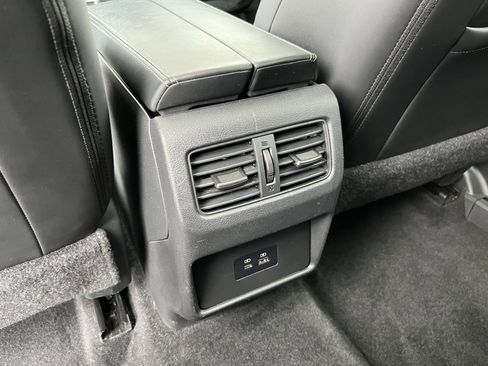 Used 2023 Nissan Rogue SV w/ SV Premium B Package image 17