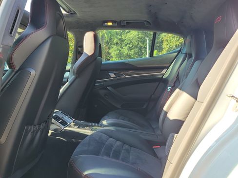 Used 2015 Porsche Panamera GTS AWD/4WD image 17