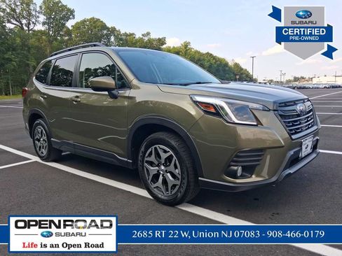 Certified 2023 Subaru Forester Premium AWD/4WD image 1
