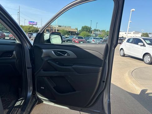 Used 2018 Chevrolet Traverse LT AWD/4WD image 26