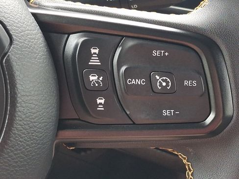 Used 2024 Jeep Wrangler Unlimited AWD/4WD image 24