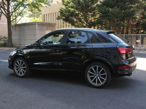 Used 2018 Audi Q3 2.0T Premium AWD/4WD image 9
