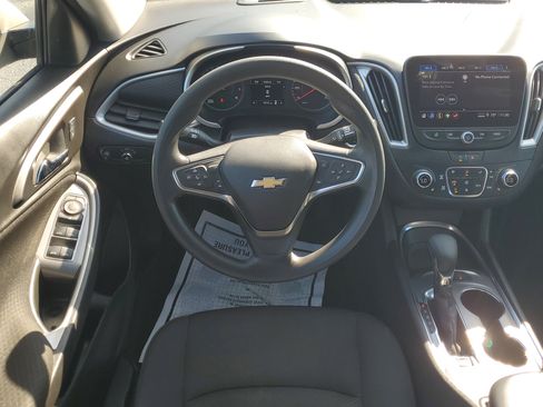 Used 2024 Chevrolet Malibu LT image 16