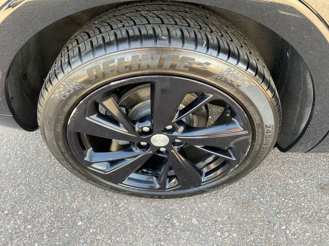 Used 2021 Buick Envision Essence AWD/4WD image 11