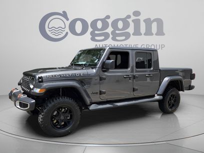 Used 2025 Jeep Gladiator Sport