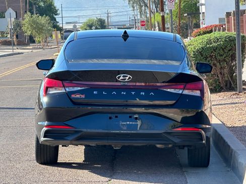 Used 2023 Hyundai Elantra SEL w/ Convenience Package image 5