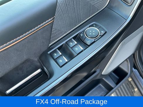 Used 2023 Ford F150 Platinum w/ FX4 Off-Road Package AWD/4WD image 14