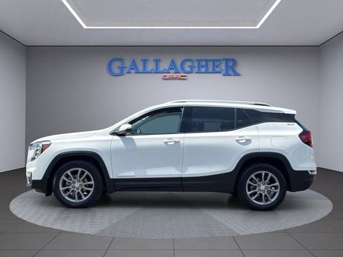 Used 2022 GMC Terrain SLT w/ Infotainment Package II AWD/4WD image 9