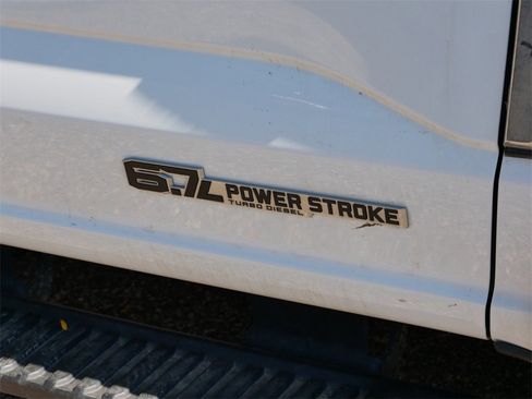 Used 2023 Ford F550 4x4 Crew Cab Super Duty w/ XLT Value Package image 5