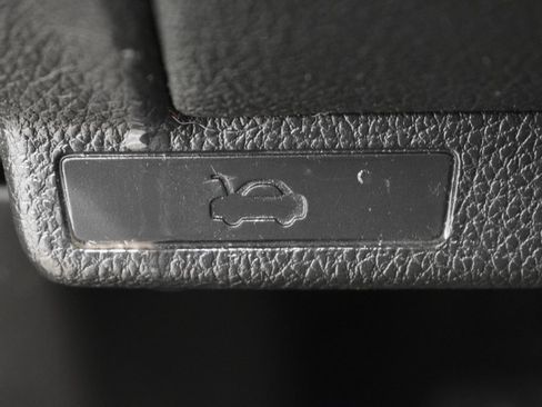 Used 2014 Subaru Forester 2.5i Premium w/ All-Weather Package image 46