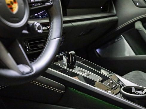 Used 2024 Porsche 911 Carrera GTS image 23